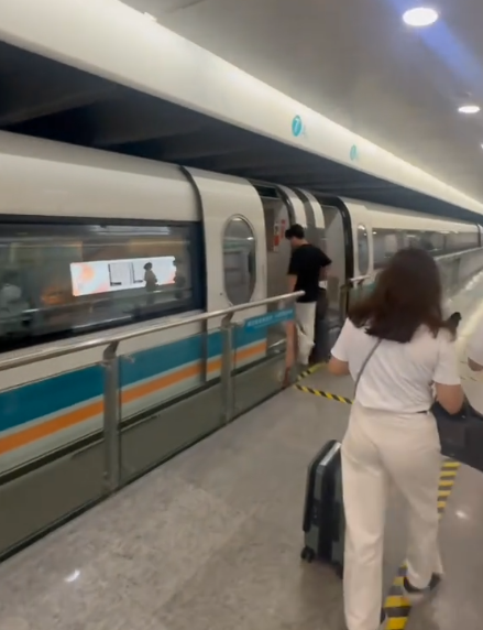 Andrija probao vožnju najbržim vozom u Kini