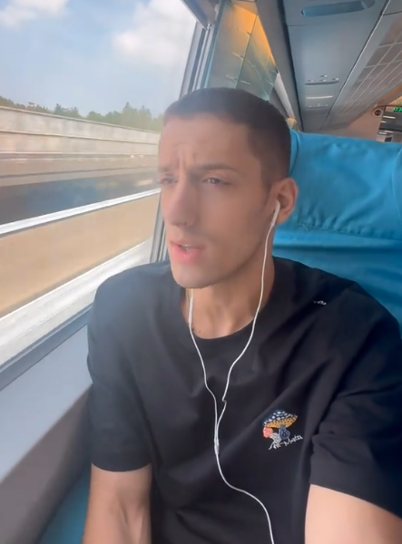 Andrija probao vožnju najbržim vozom u Kini