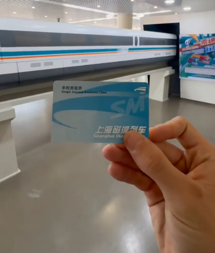 Andrija probao vožnju najbržim vozom u Kini