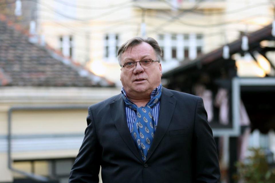 Halid Bešlić