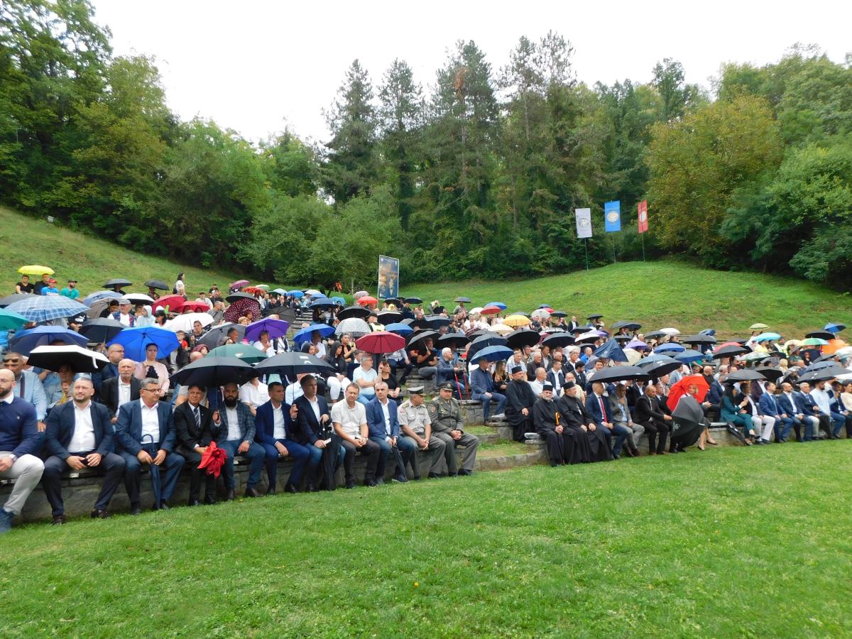 TRŠIĆ -Kiša kreni-stani.jpg