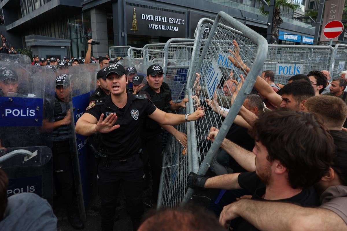 103 EPA Can Ozer.jpg