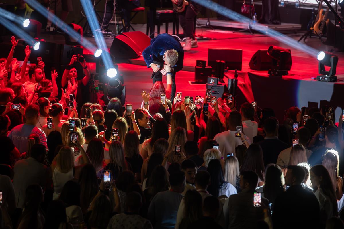 LiveProduction1LexingtonNoviSad2Highlight - 1.jpg