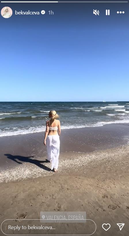 Nataša Bekvalac trči na plaži uz more