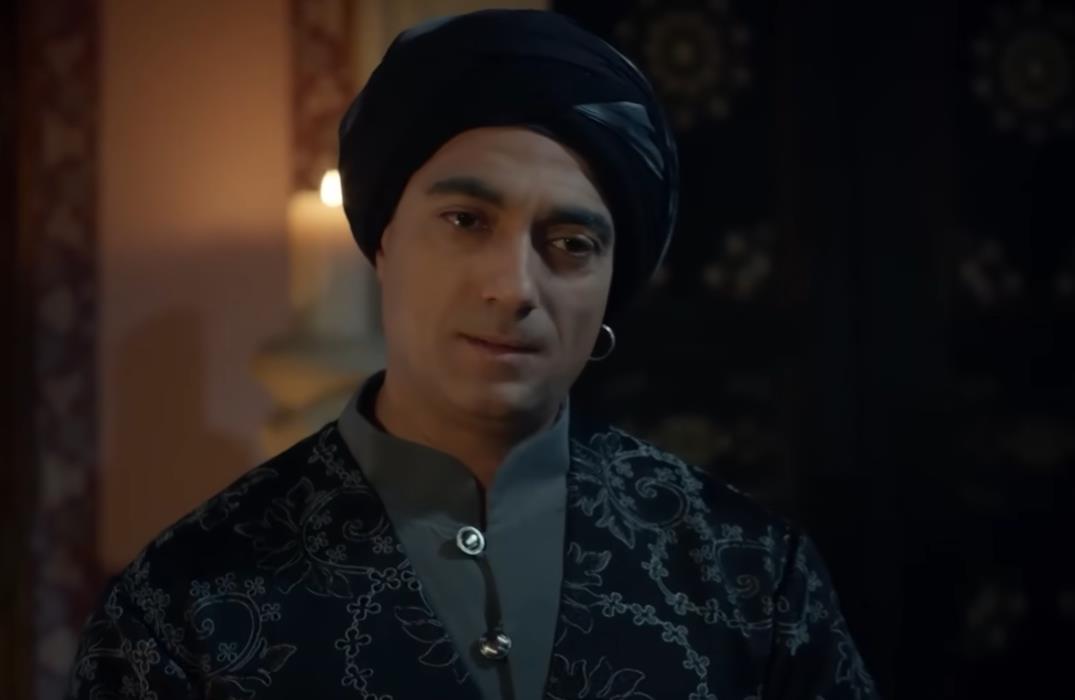 Selim Bajraktar kao Zumbul-aga u seriji Sulejman Veličanstveni