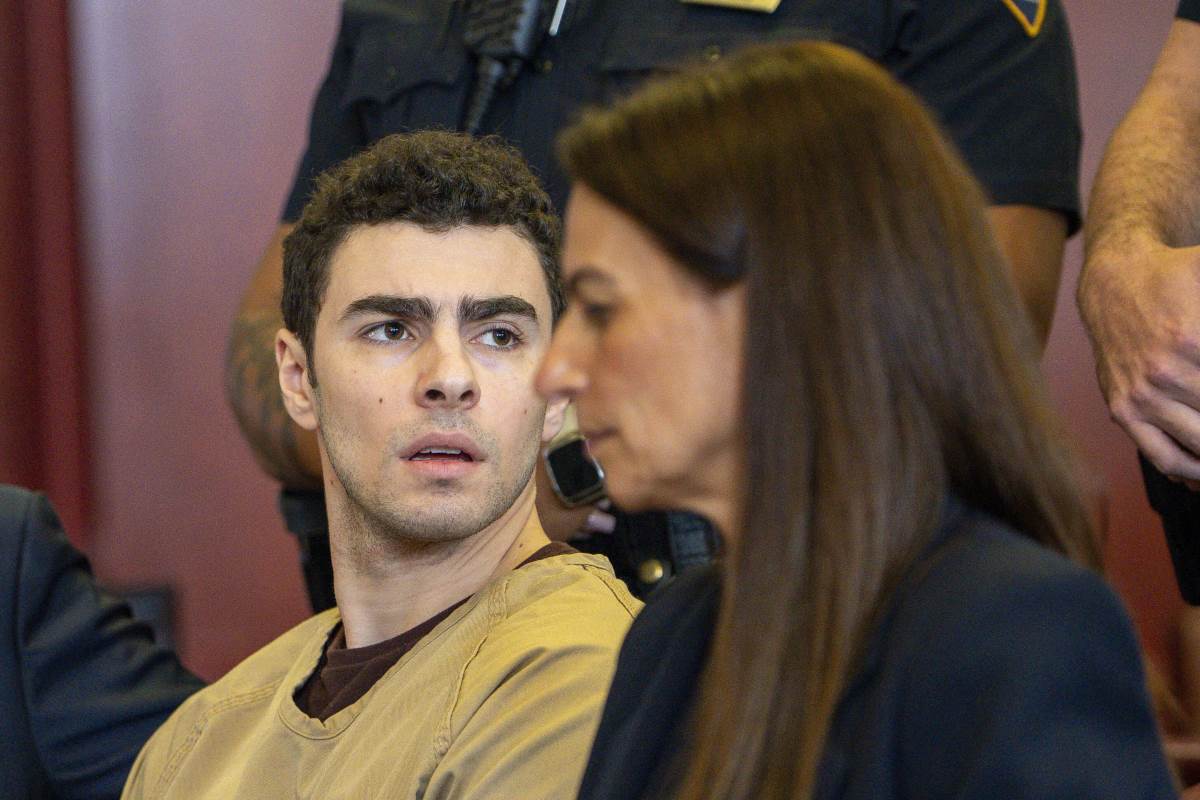 1 AP Steven Hirsch.jpg