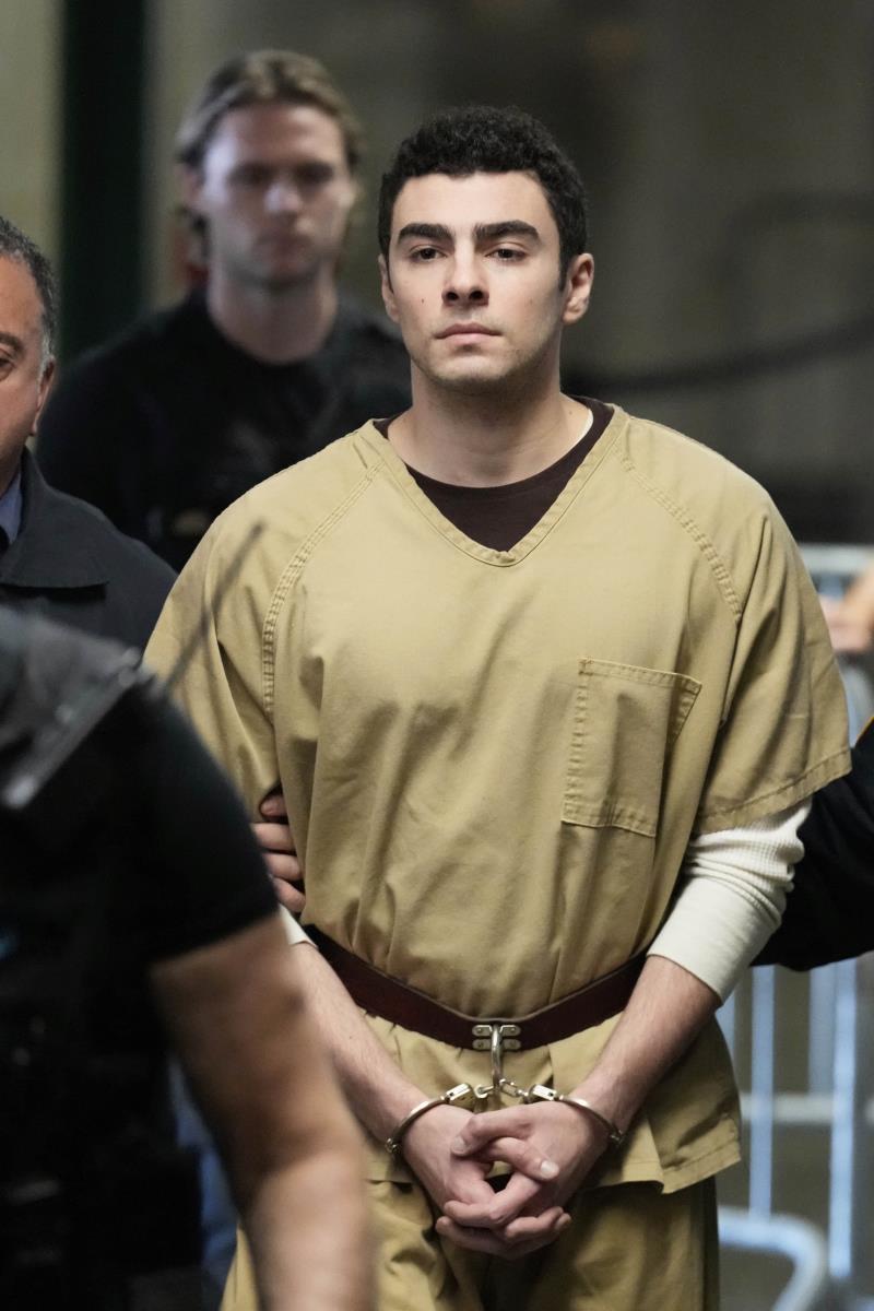 102 AP Seth Wenig.jpg