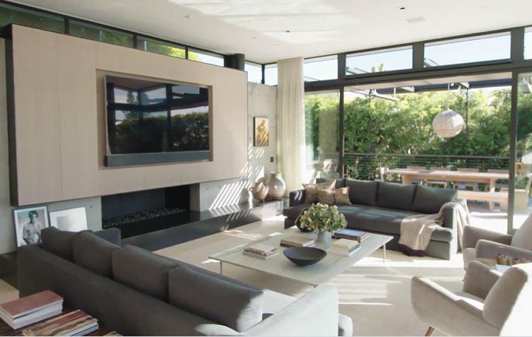 Luka Dončić, Marija Šarapova, Vila