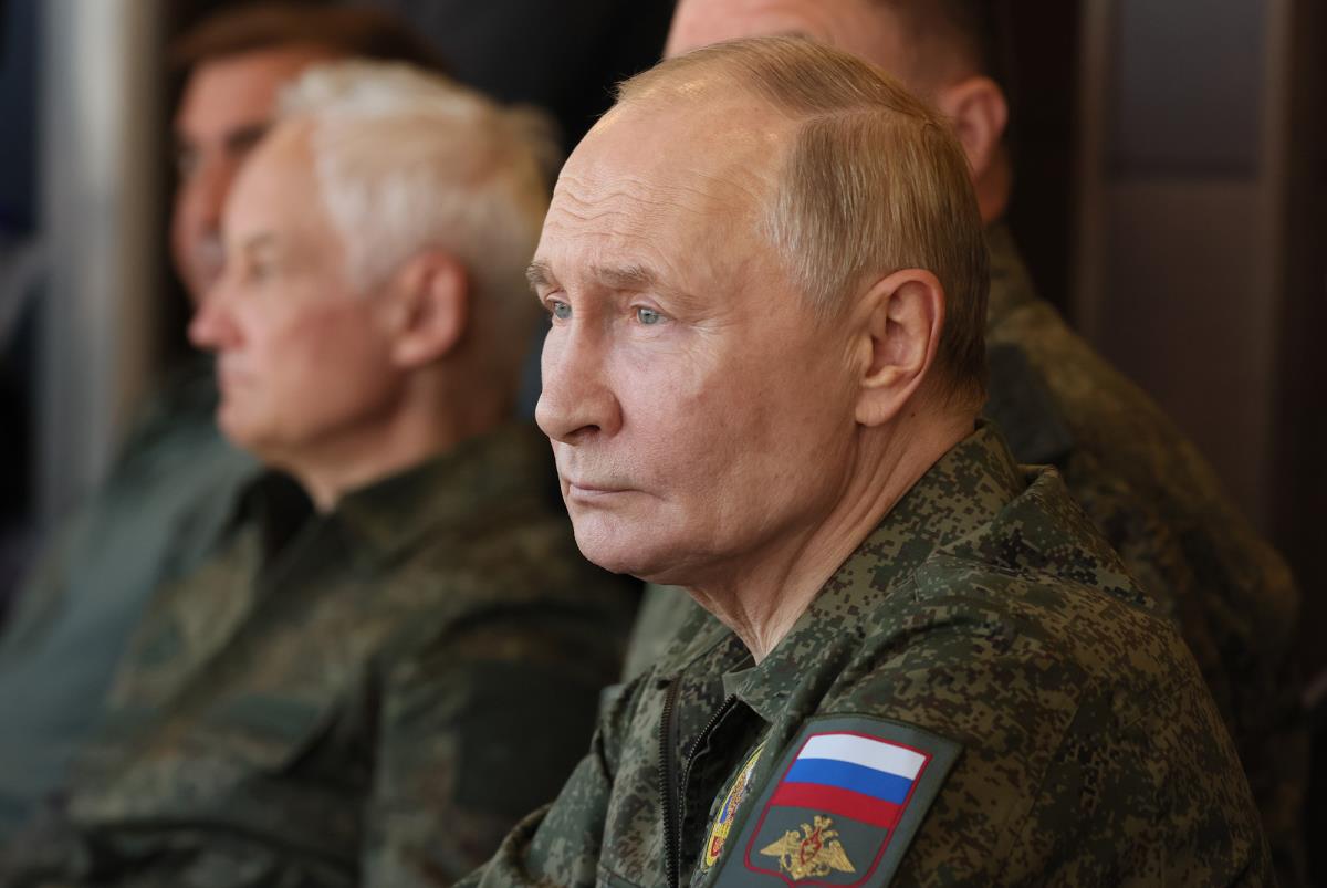 putin01 EPA Mikhail Metzelsputnikkremlin P copy.jpg