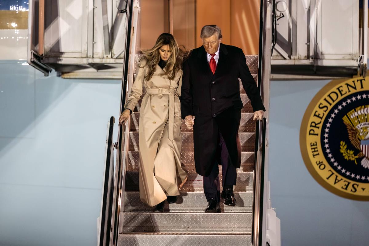 Donald i Melanija Tramp u poseti Velikoj Britaniji
