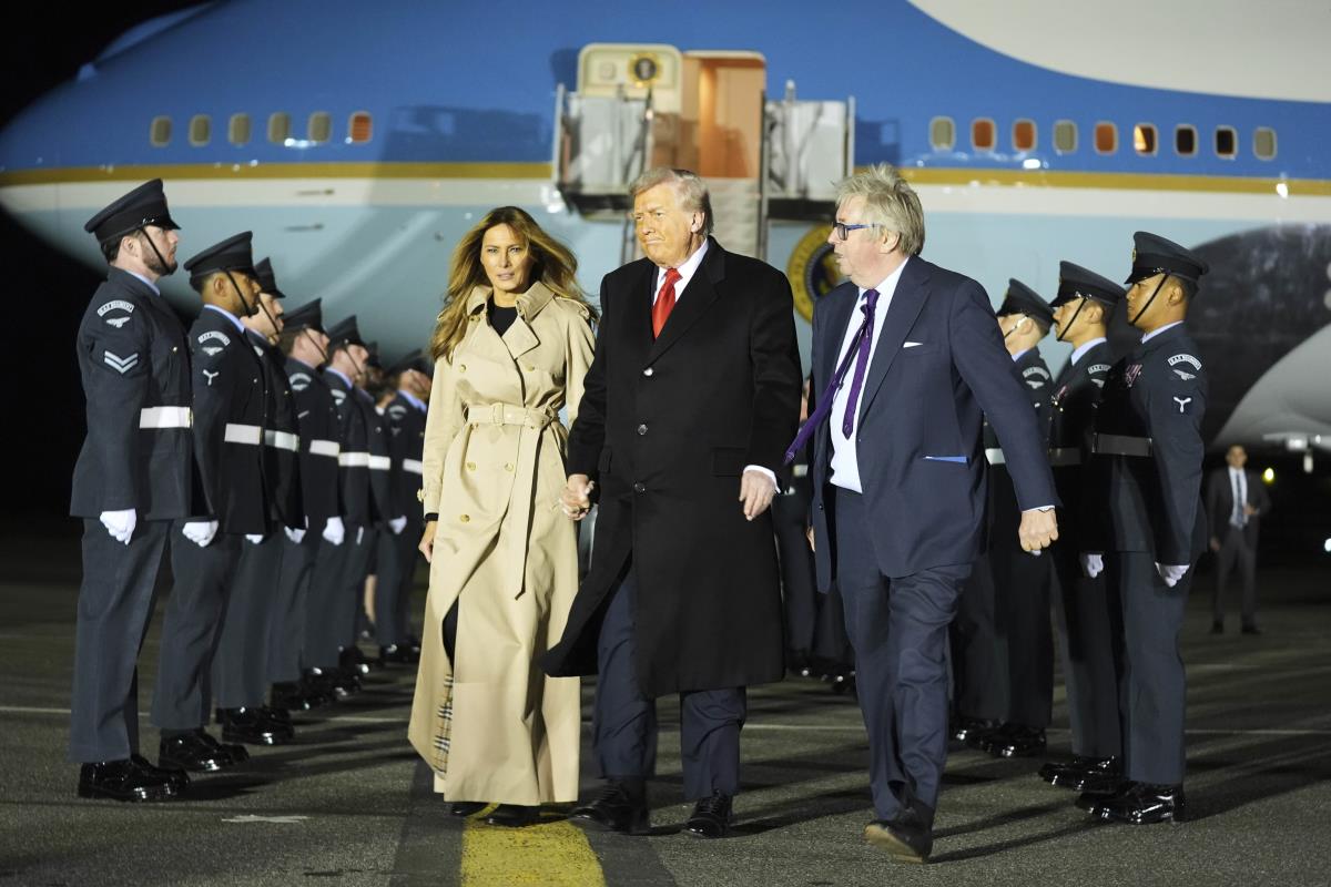 mina03 AP Evan Vucci.jpg