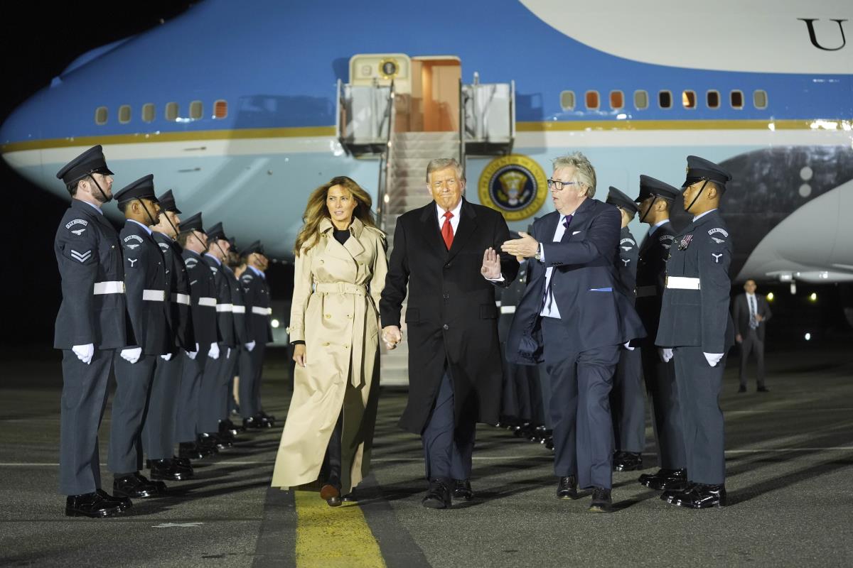 mina02 AP Evan Vucci.jpg