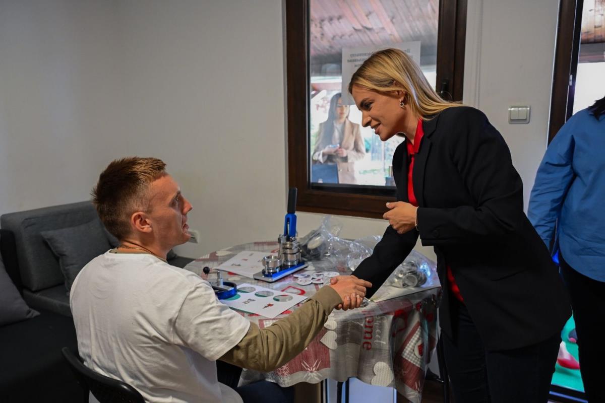 WhatsApp Image 2025-09-17 at 13.33.48 (3).jpeg