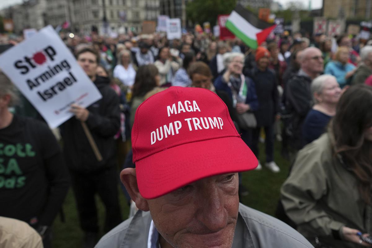 trump01 AP Kin Cheung copy.jpg