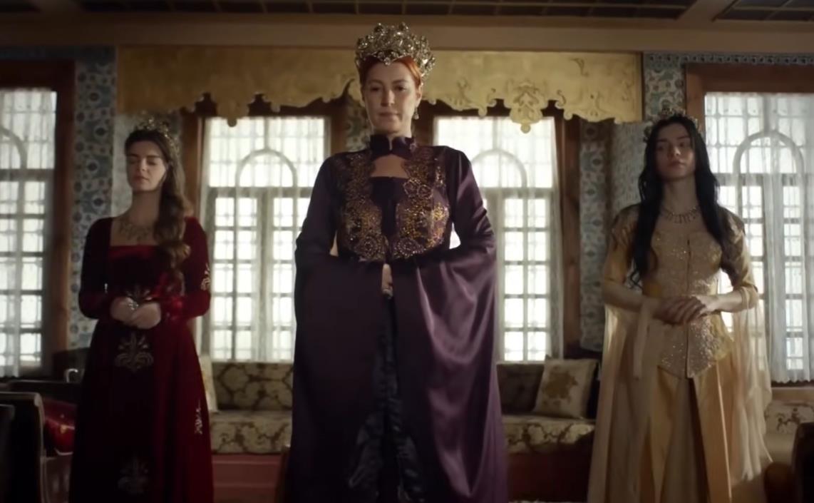 Vahide Perčin kao sultanija Hurem u seriji Sulejman Veličanstveni