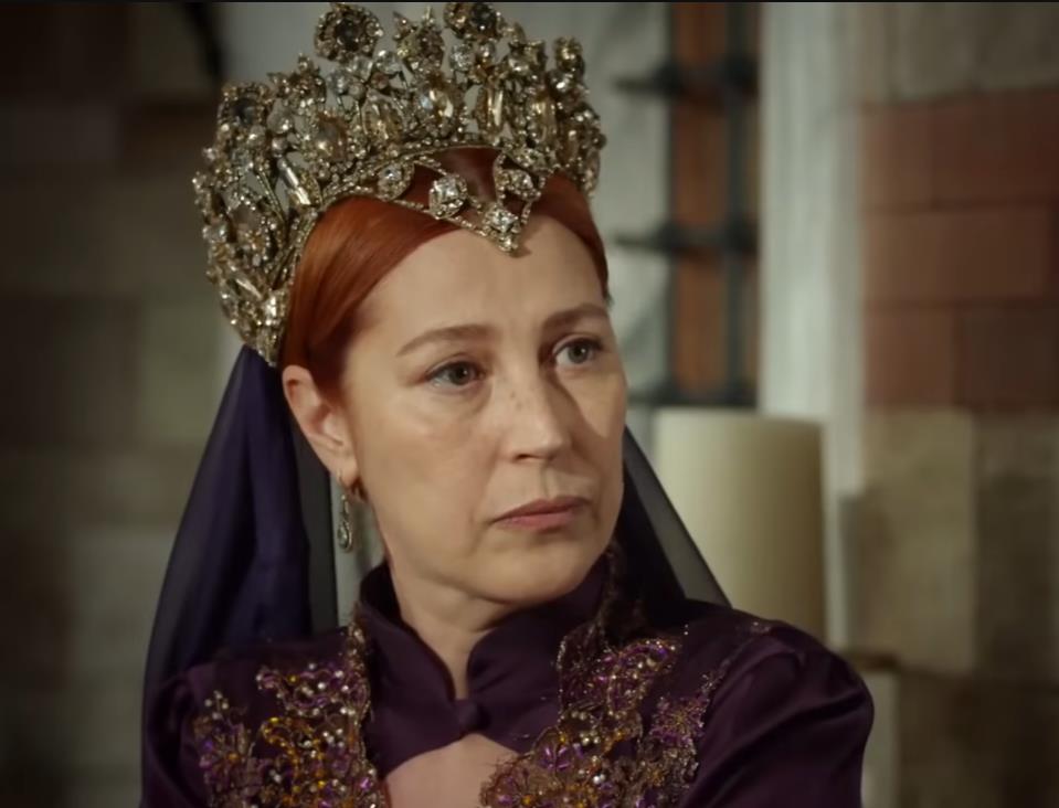 Vahide Perčin kao sultanija Hurem u seriji Sulejman Veličanstveni