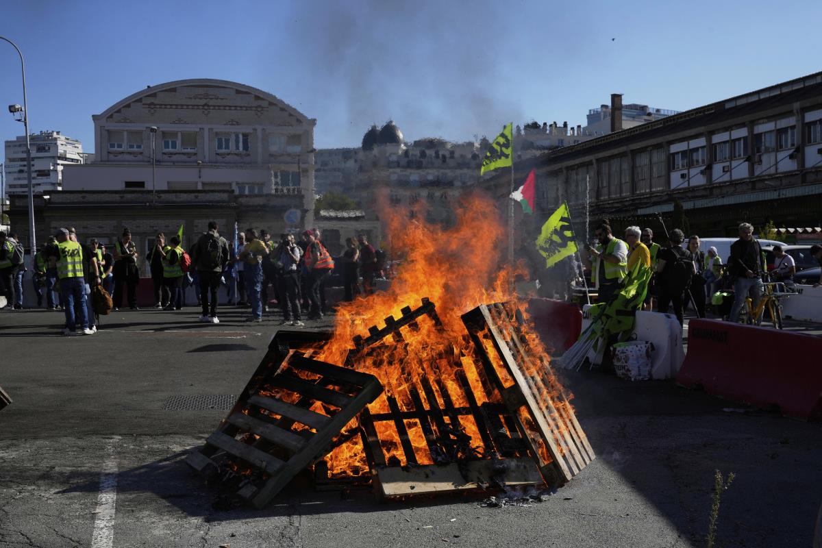 trump AP Michel Euler copy.jpg