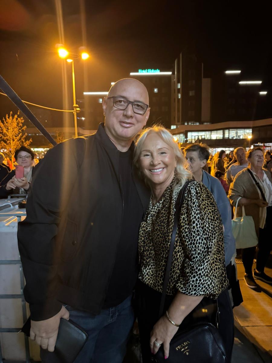 U Šapcu priređen spektakl u čast Šabana Šaulića (4).jpeg