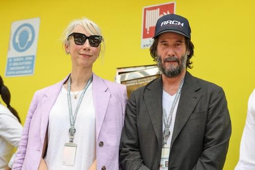 Kijanu Rivs,  Aleksandra Grant