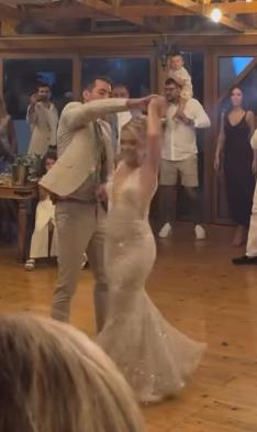 Bojana Đurašković i Marko Milošević venčali se na plaži (6).png