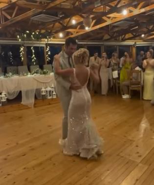 Bojana Đurašković i Marko Milošević venčali se na plaži (7).png