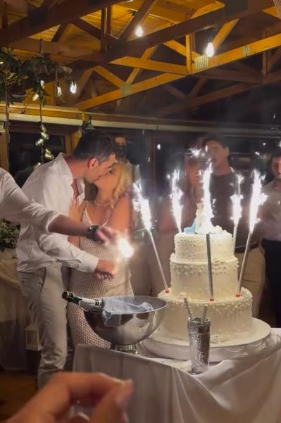 Bojana Đurašković i Marko Milošević venčali se na plaži (8).png