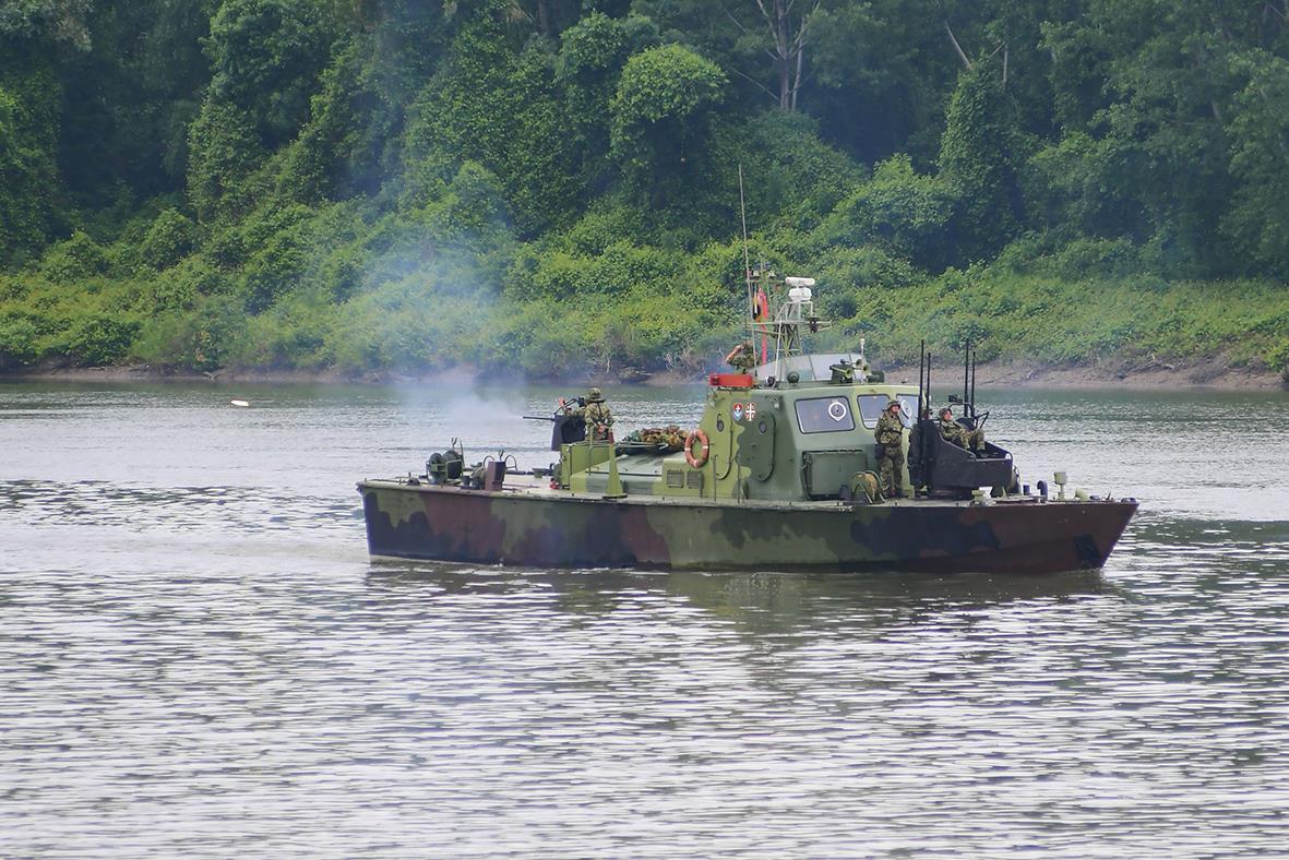 Rečni patrolni brodovi tipa 211.jpg