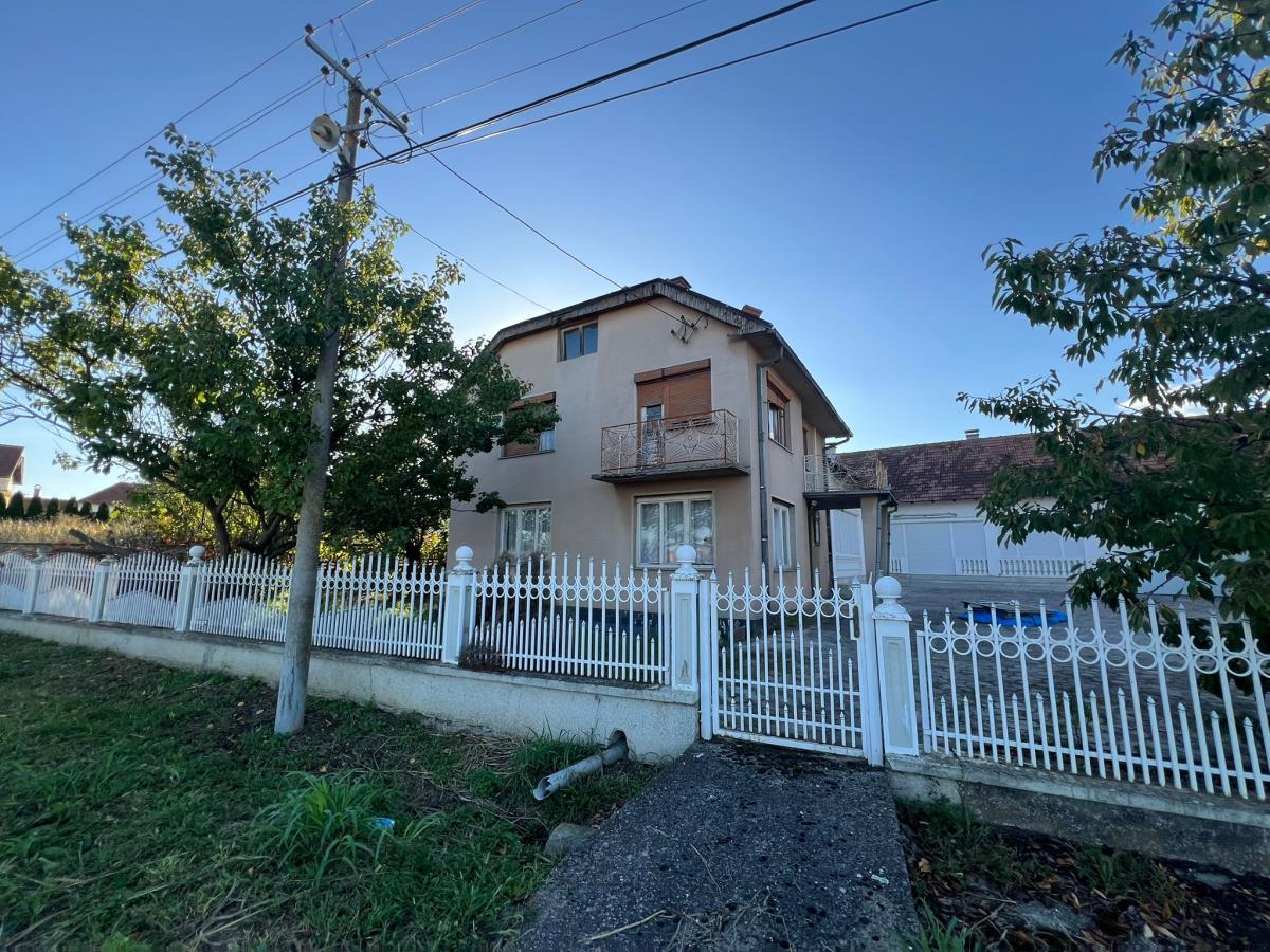 WhatsApp Image 2025-09-20 at 13.14.22.jpeg