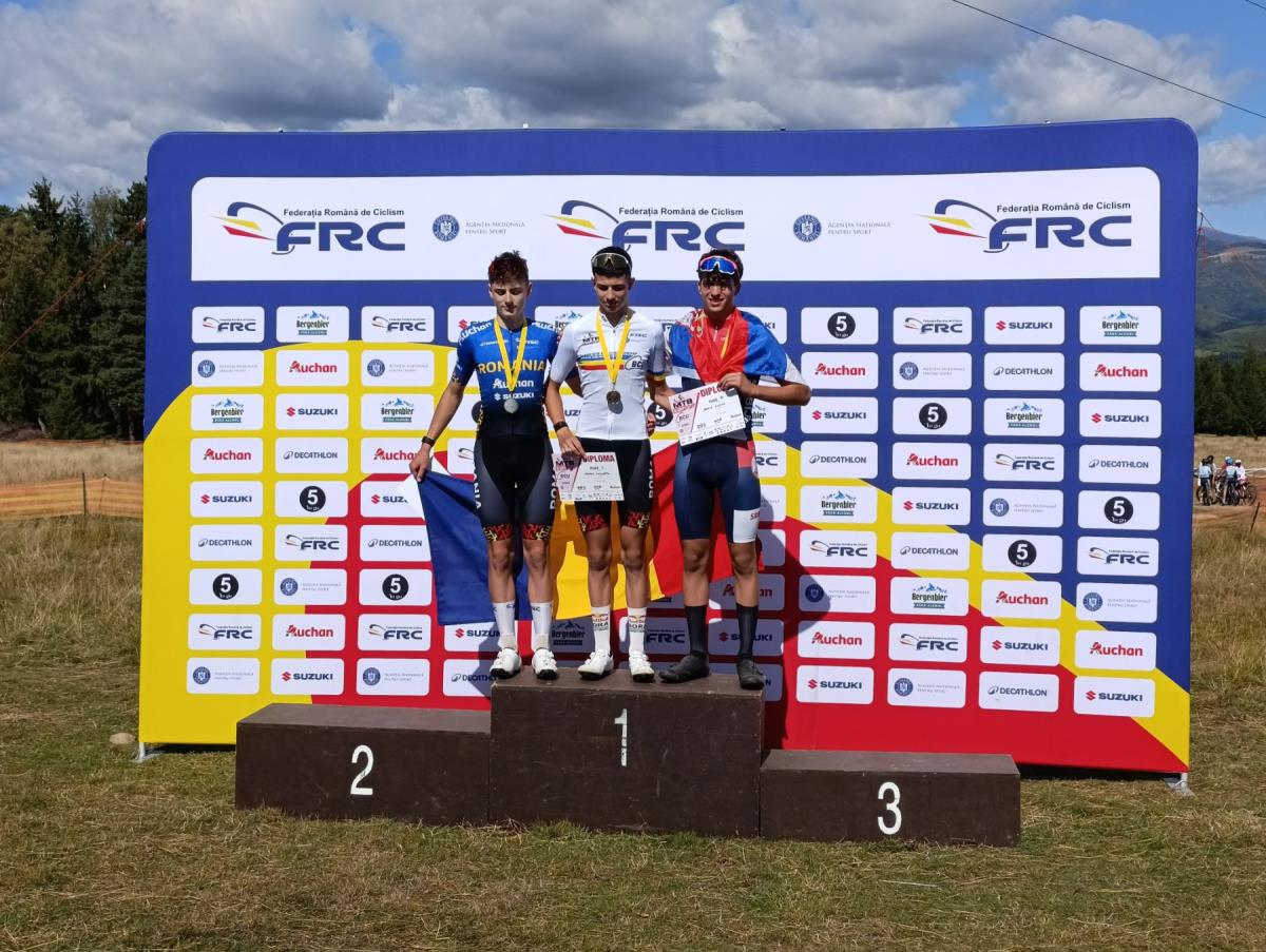Joakim Klačar na trećem stepeniku podijuma u Rumuniji