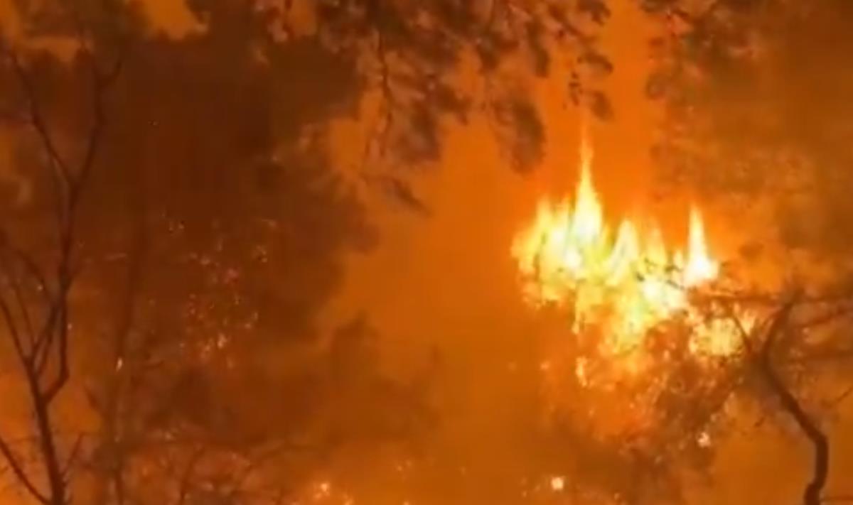 2025-09-21 10_10_59-Požar u Antaliji — Mozilla Firefox.png