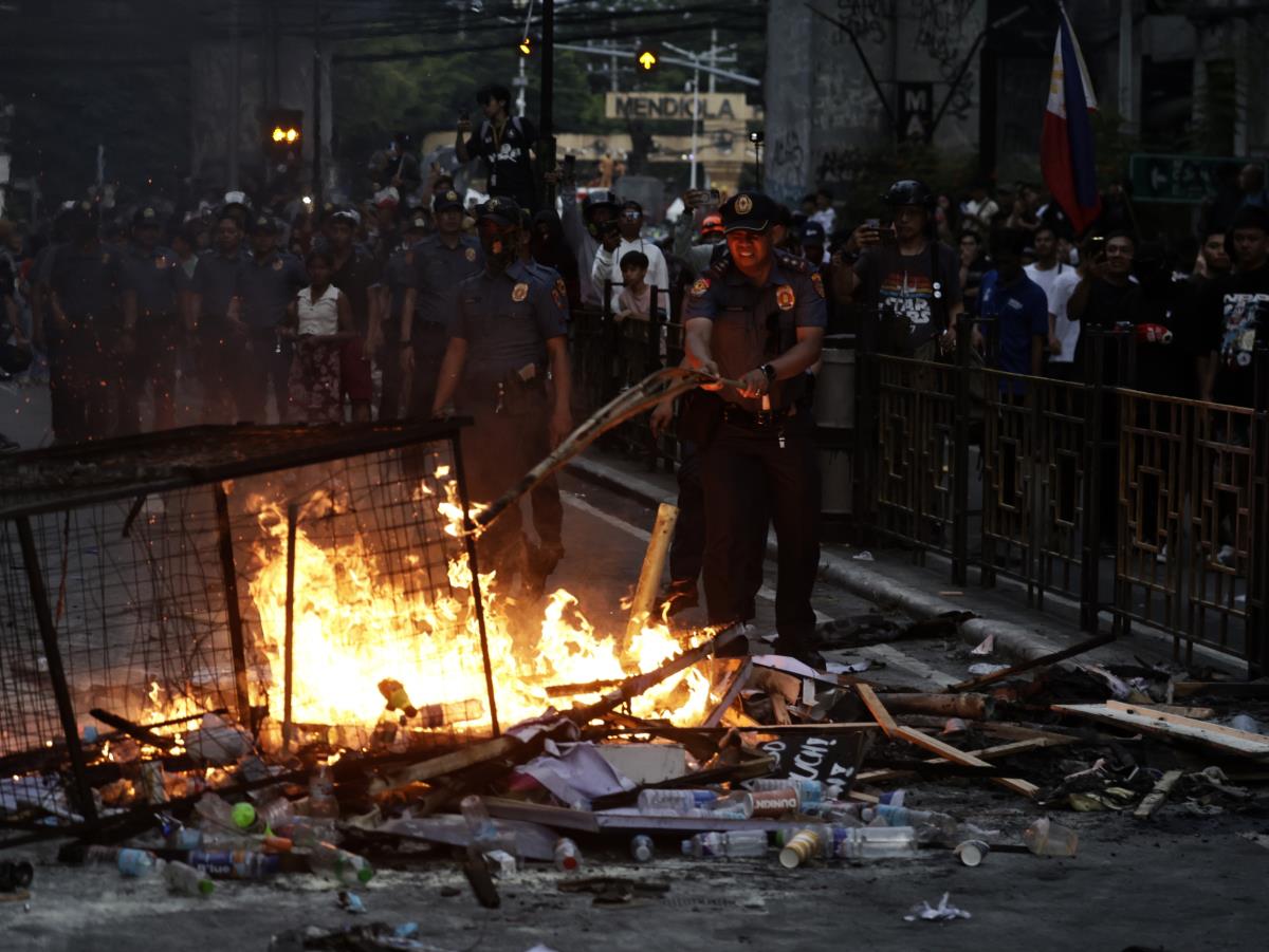 manila EPA Francis R Malasig.jpg