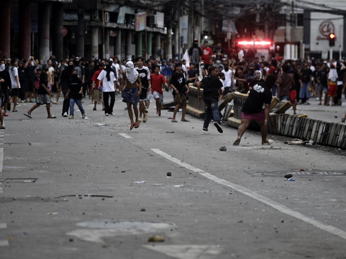 manila05 EPA Francis R Malasig.jpg