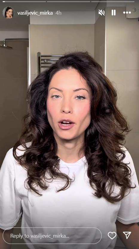 Mirka Vasiljević sa viklerima na glavi