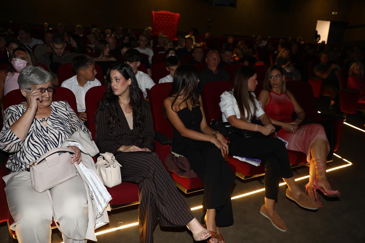 WhatsApp Image 2025-09-21 at 19.34.32.jpeg