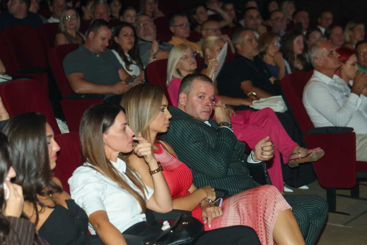 WhatsApp Image 2025-09-21 at 20.26.31 (1).jpeg