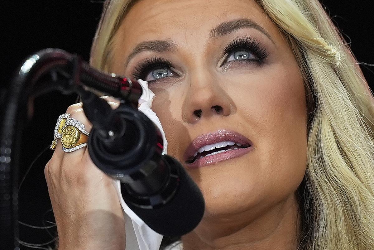 dara04 AP Julia Demaree Nikhinson.jpg