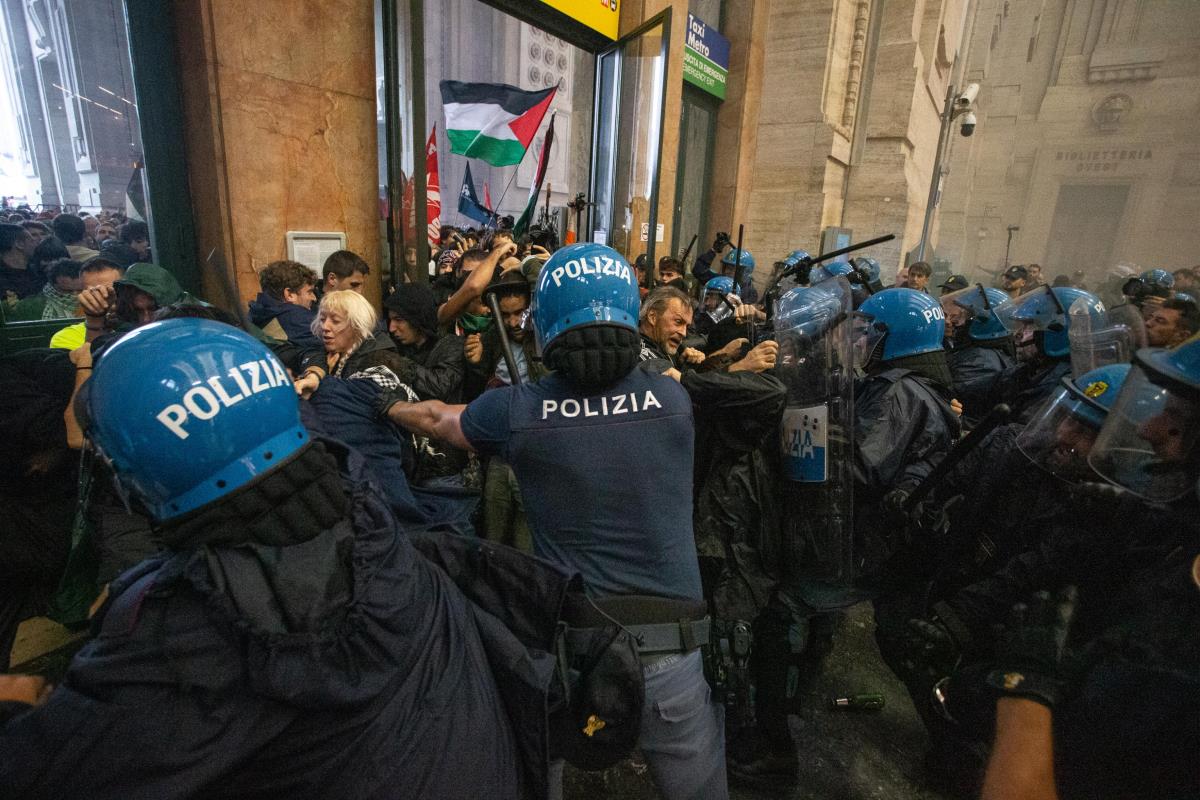 milan06 EPA Davide Canella.jpg