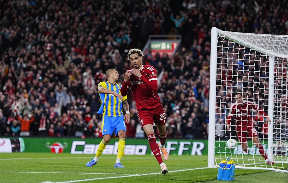 Ugo Ekitike dobio crveni karton