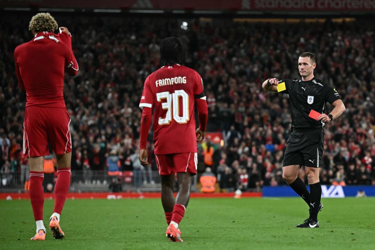 Ugo Ekitike dobio crveni karton