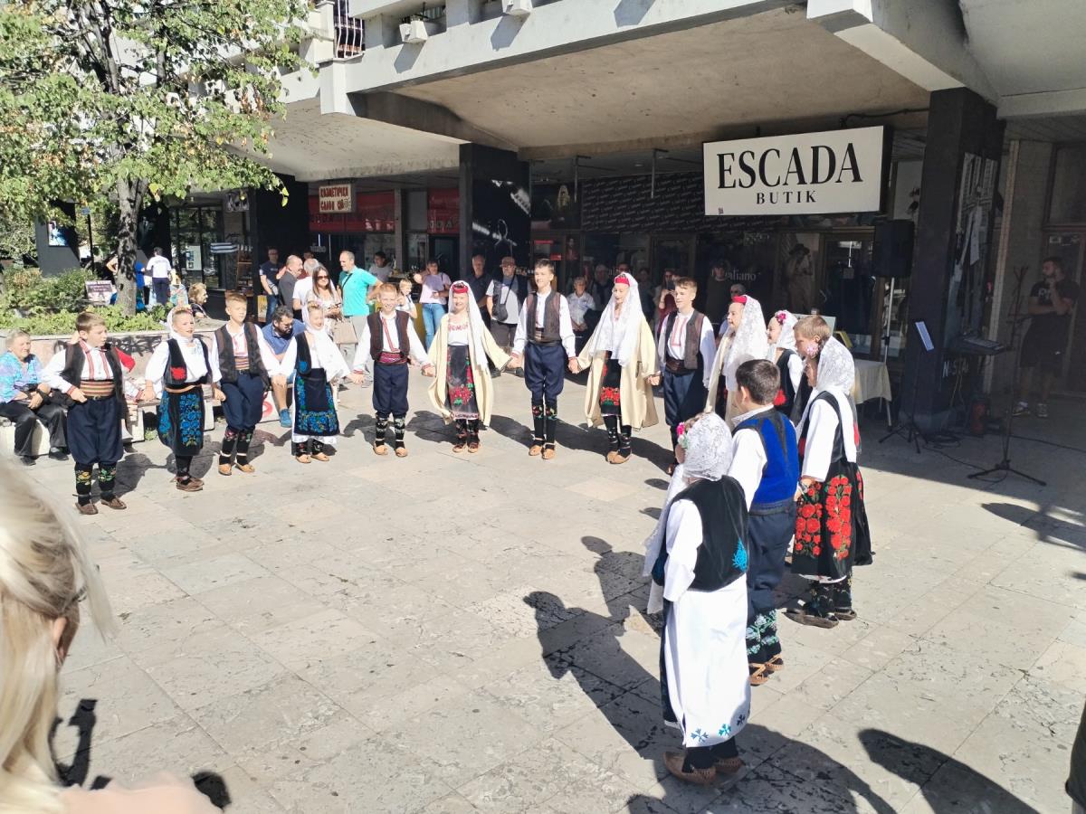 Užički medeni dani - deca KUD Prvi partizan.jpg