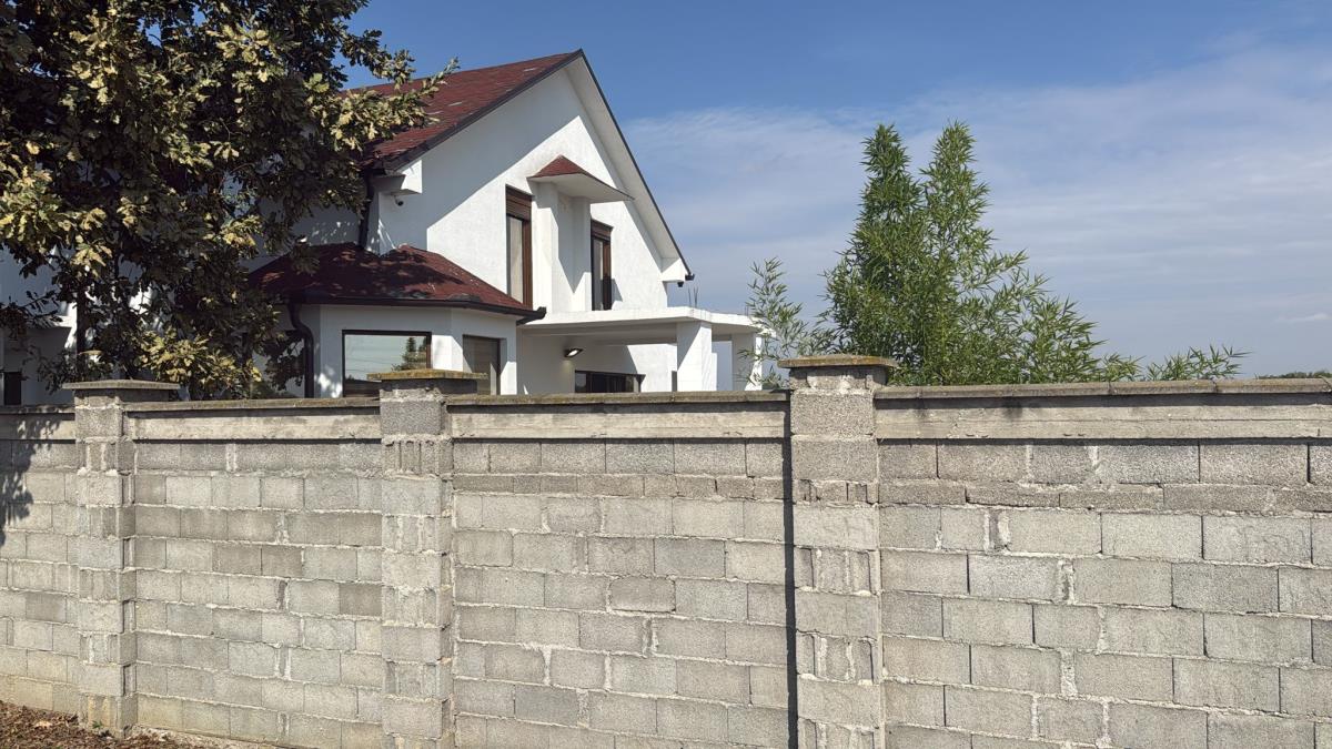 WhatsApp Image 2025-09-25 at 11.27.26_a2ab8d0d.jpg