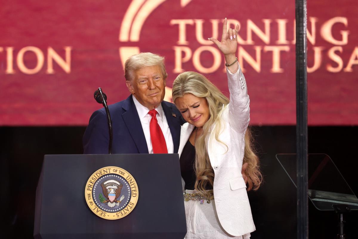 Gest Erike Kirk na komemoraciji Čarliju Kirku