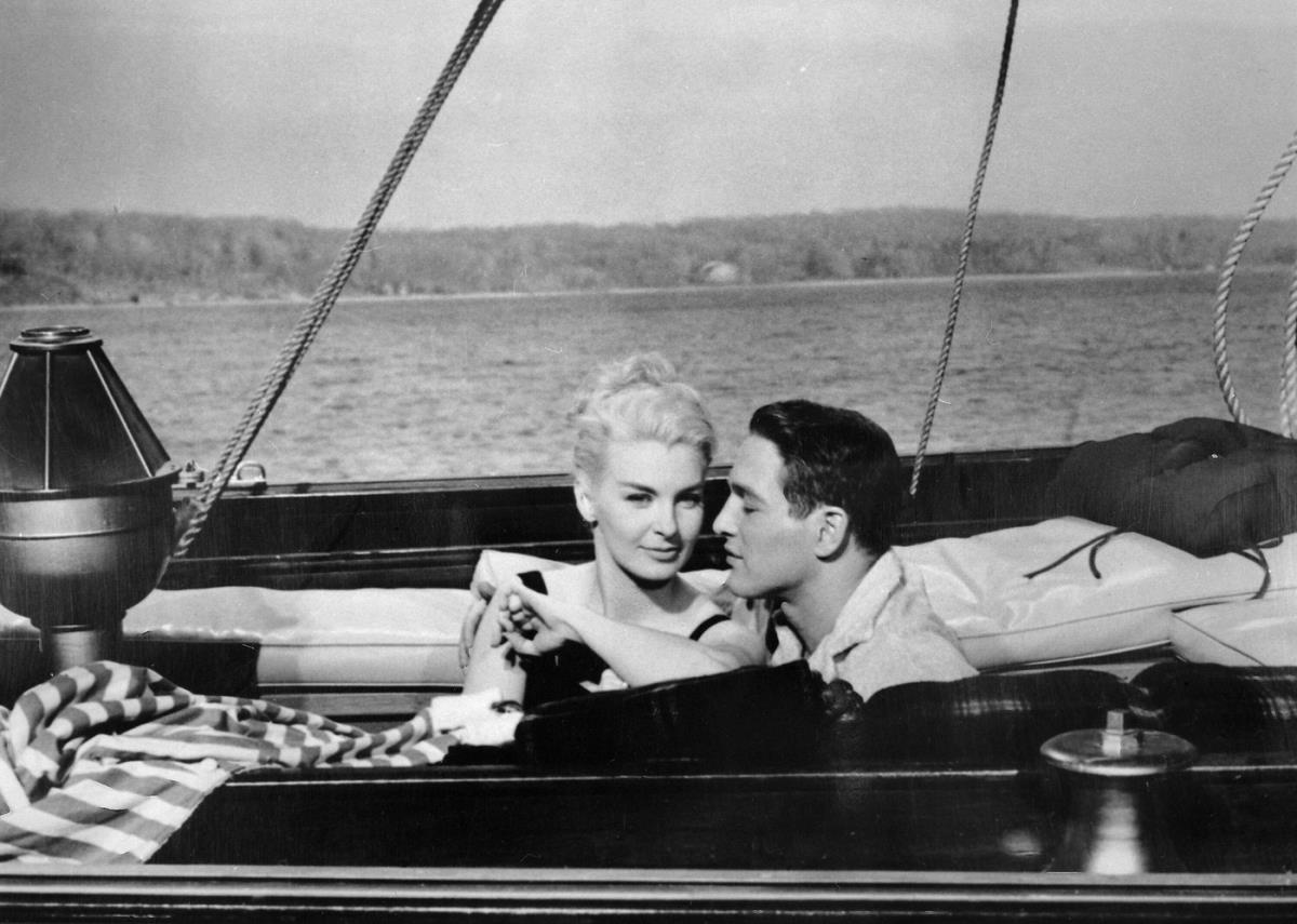 Pola Njumen, Džoan Vudvord