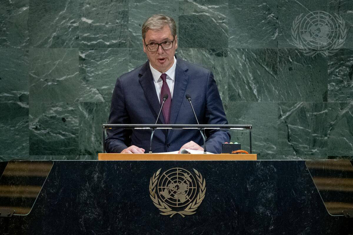 av01 Beta Manuel Elias.jpg