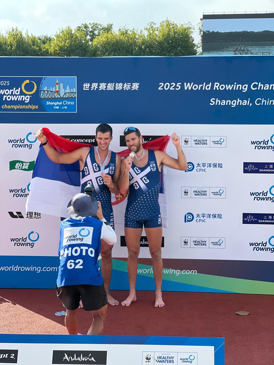 Veslači Srbije osvojili srebrnu medalju na Svetskom prvenstvu
