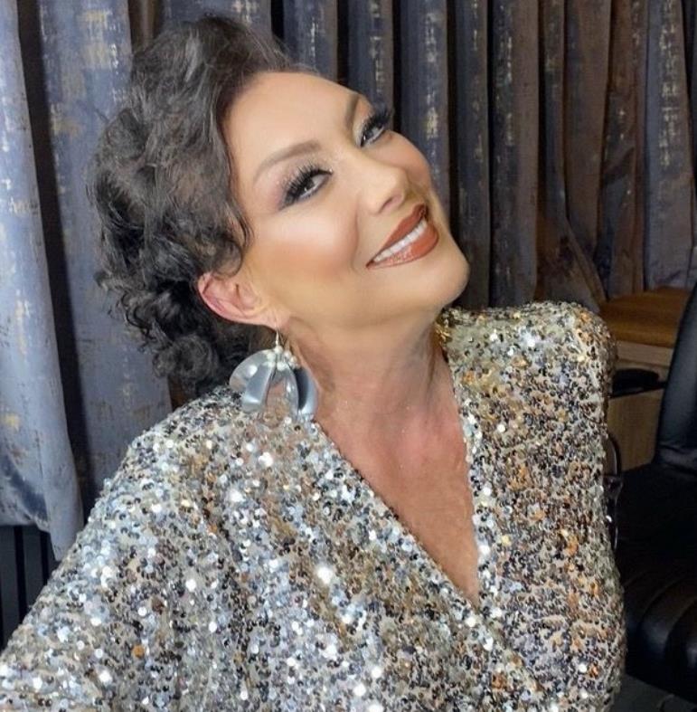 pevačica kultnih turskih hitova pala sa terase (1).jpg