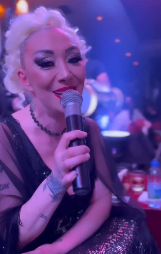 pevačica kultnih turskih hitova pala sa terase (2).jpg