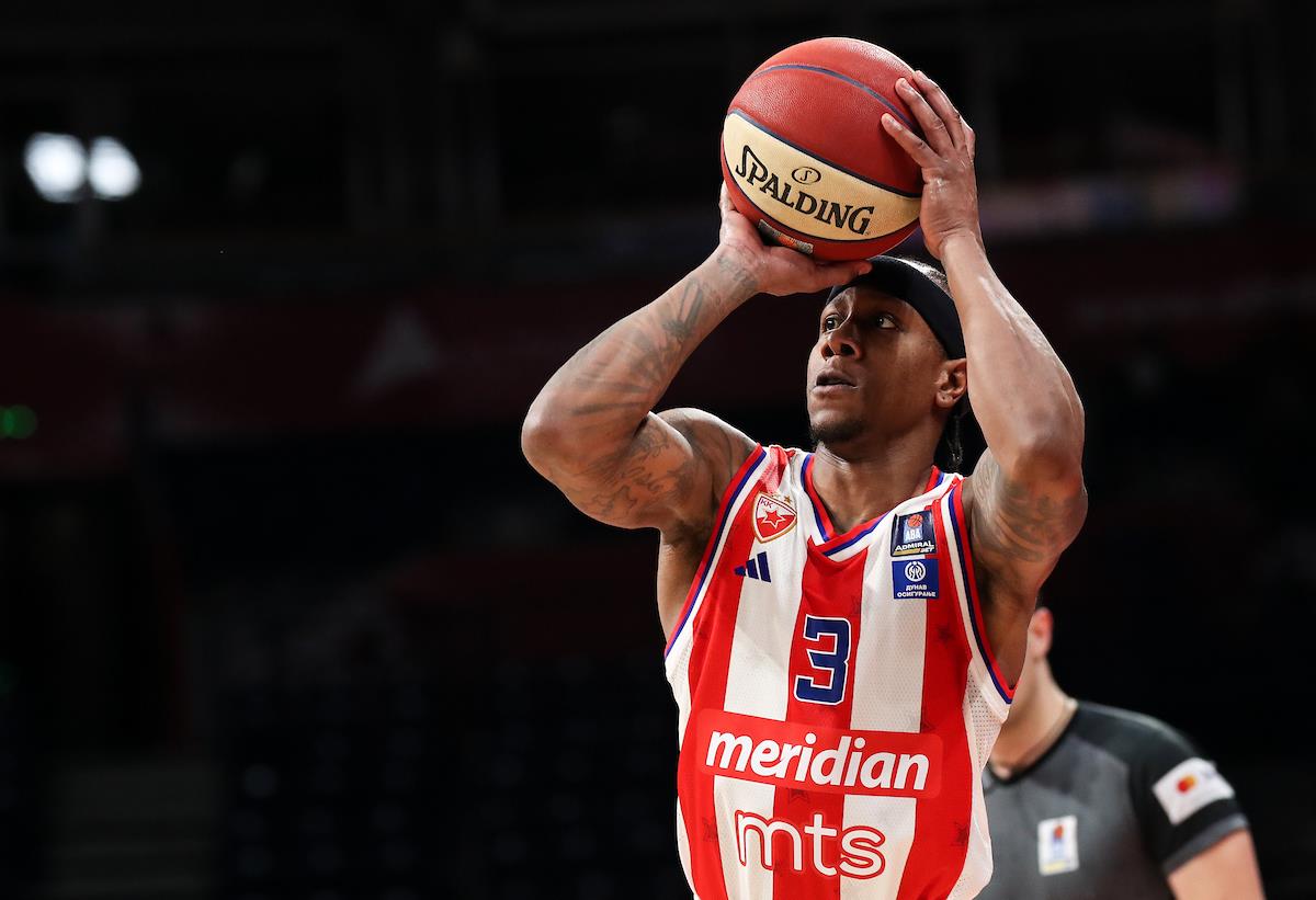 Ajzea Kenan na utakmici Crvene zvezde