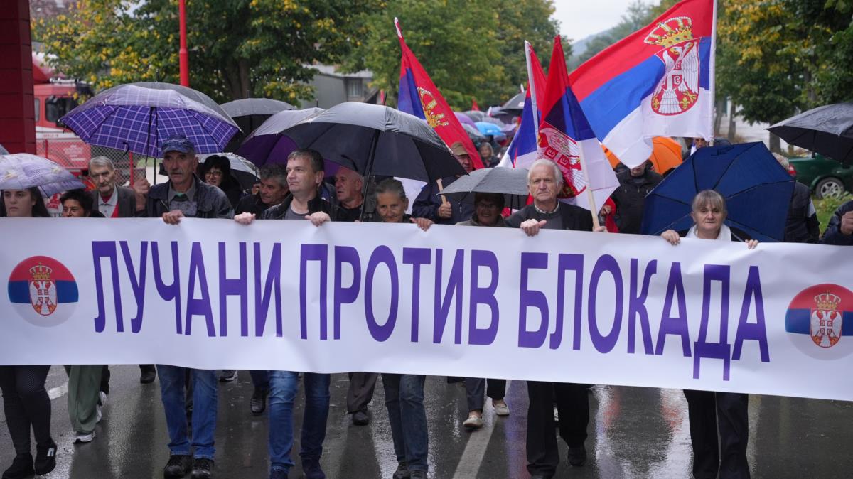 1759078256_lucani-šetnja-protiv-blokada-fotorina2.jpg