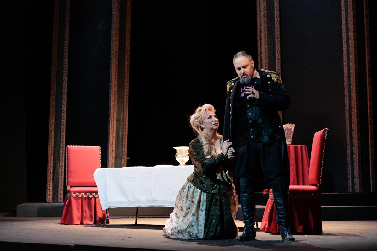 Bal pod maskama-39 copy.jpg